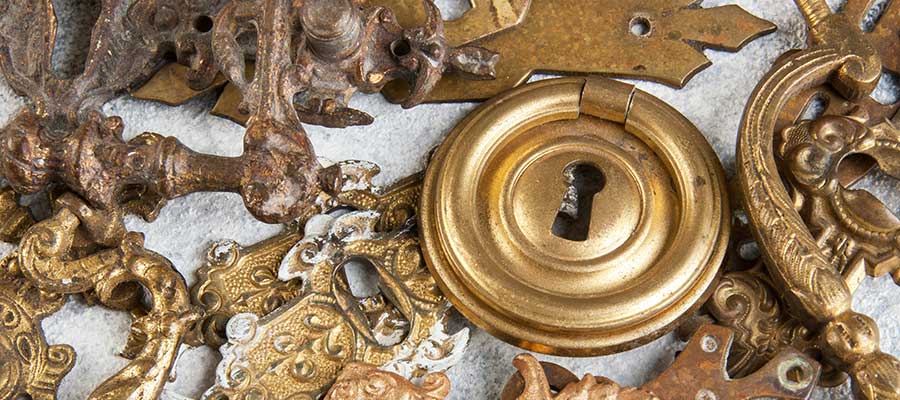 How to Clean Decorative Brass Hardware - iUltrasonic Ultrasonic Cleaners