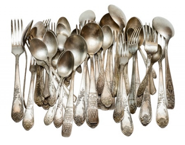 How to clean oxidised silver cutlery? - Thrifty Home